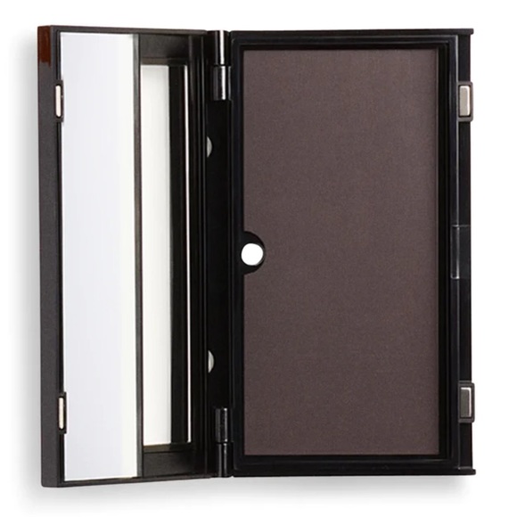 Trish McEvoy Makeup Wardrobing Small Page Translucent Dual Bronzer NEW - Picture 7 of 10